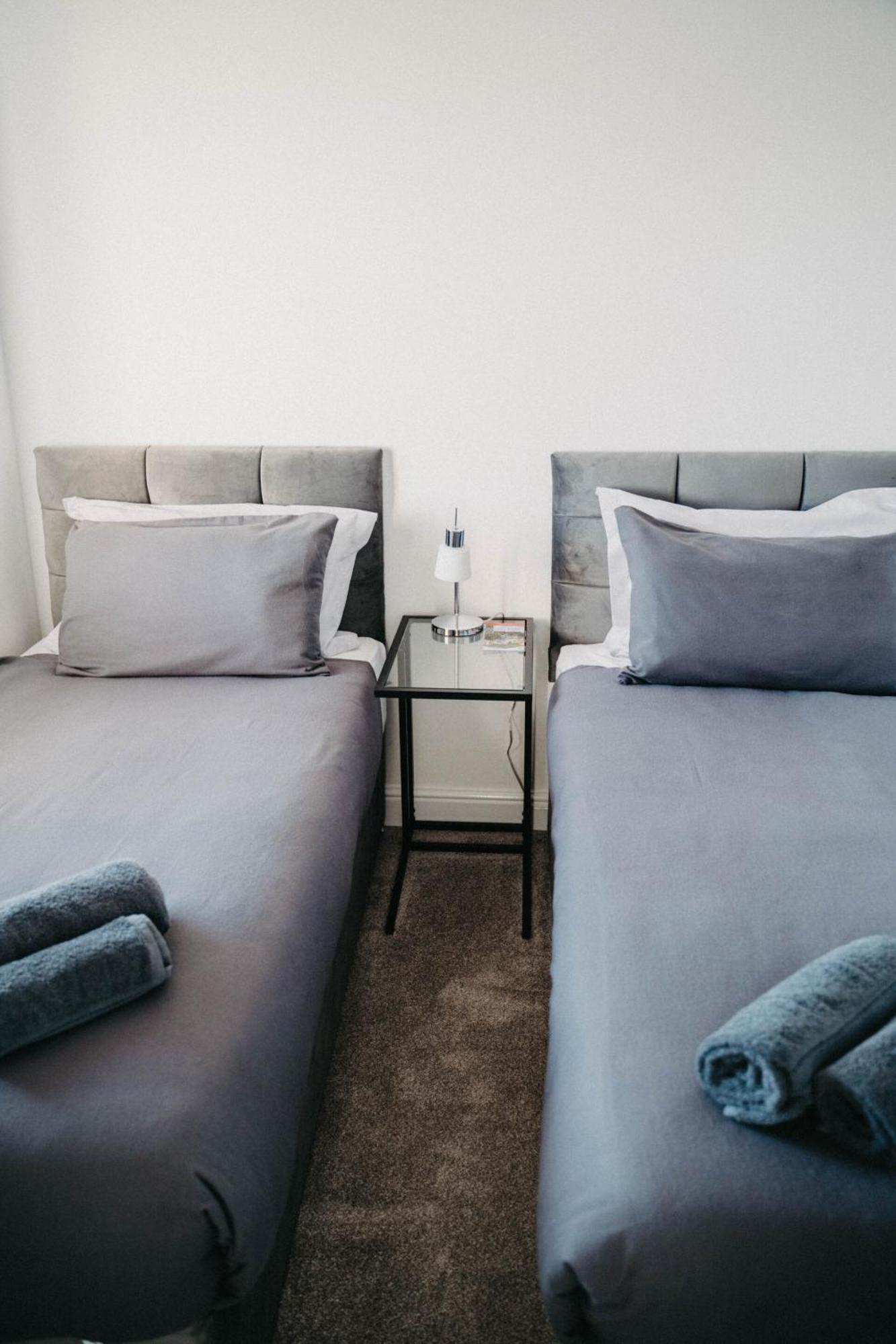 Flat Iron Anfield Hotel Liverpool Bagian luar foto