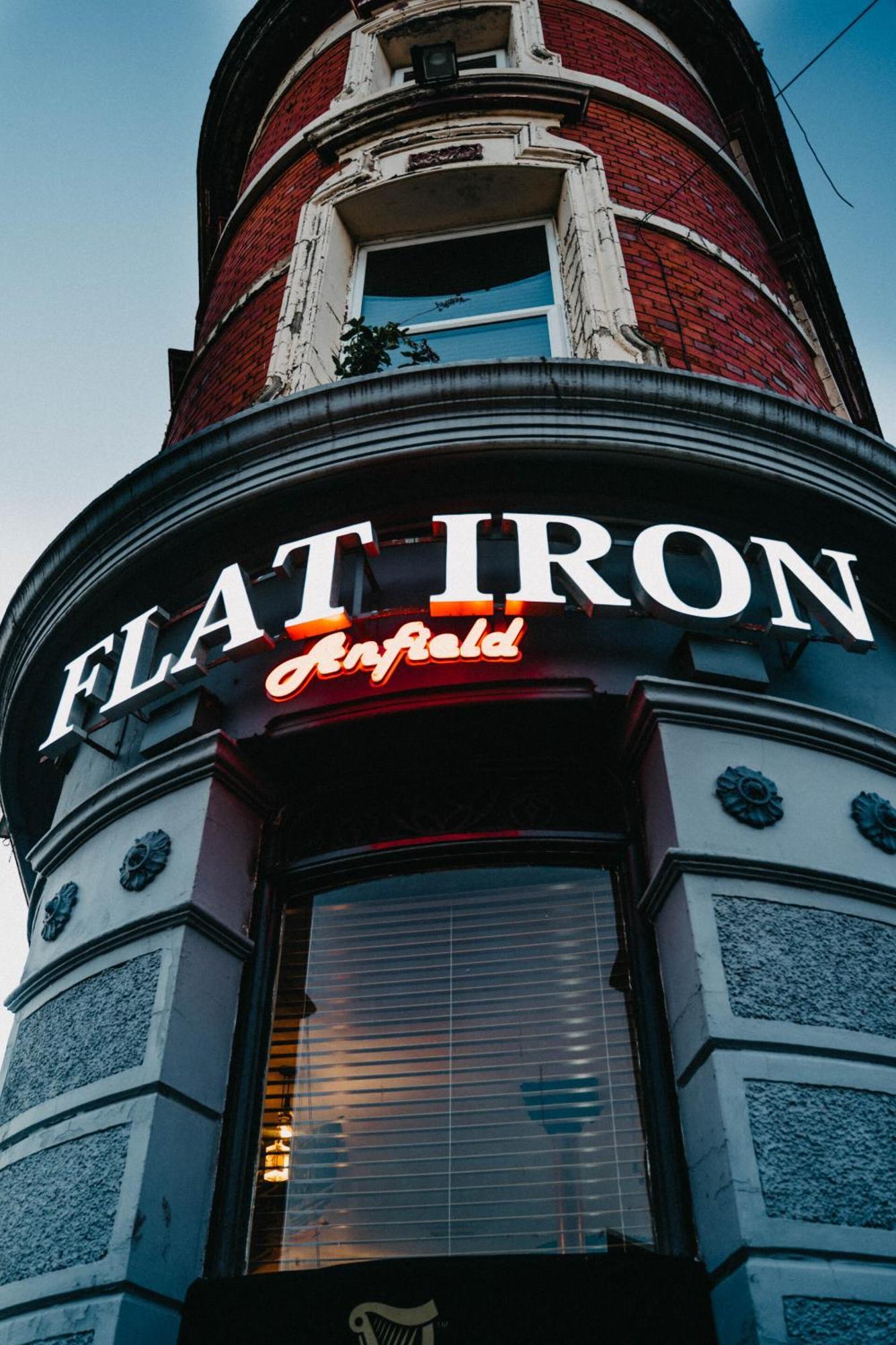 Flat Iron Anfield Hotel Liverpool Bagian luar foto